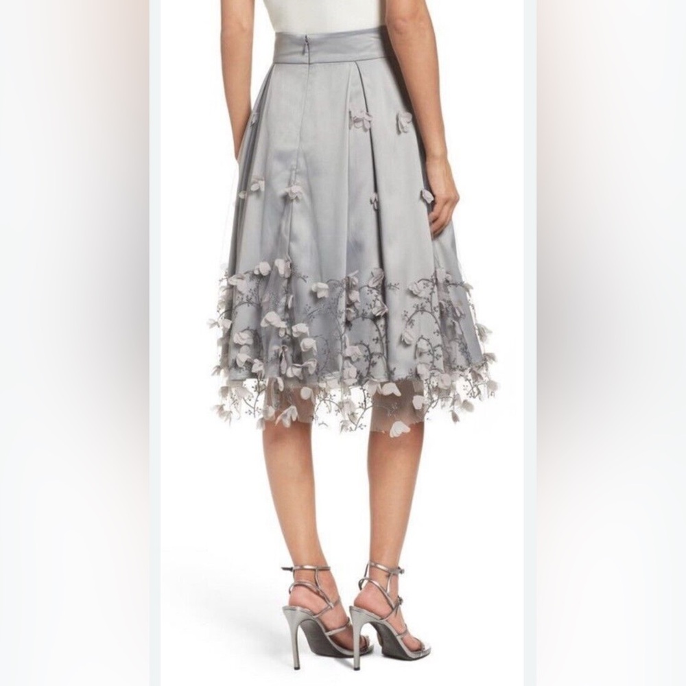 Eliza J Floral Appliqué Ball Skirt in Grey
